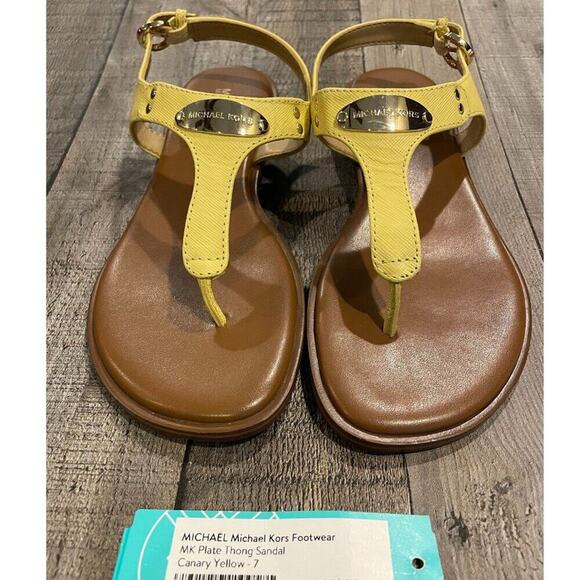 Women's Michael Kors Plate Flat Thong Sandals | Buttercup | 7 - Picture 2 of 16